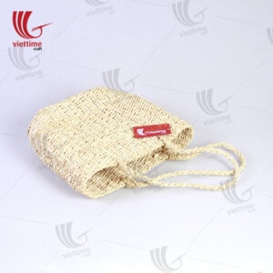 Model Handmade Palm Leaf Handbag