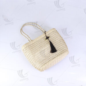 Seagrass Handbag sku C00313