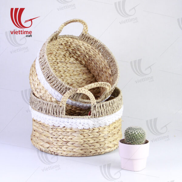 Round Water Hyacinth Basket With Lace Fabric