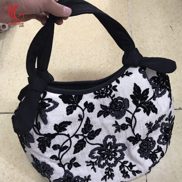 New Arrival Flower Embroidered Cloth Bag