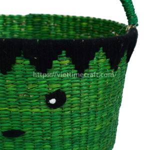 green hulk halloween theme seagrass basket with handle (2)