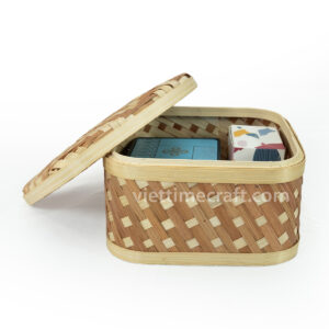 bamboo gift box with lid eco friendly packaging box Vietnamese bamboo storage sustainable mooncake box reusable bamboo basket natural gift packaging handmade bamboo box zero waste organizer traditional Vietnamese handicraft