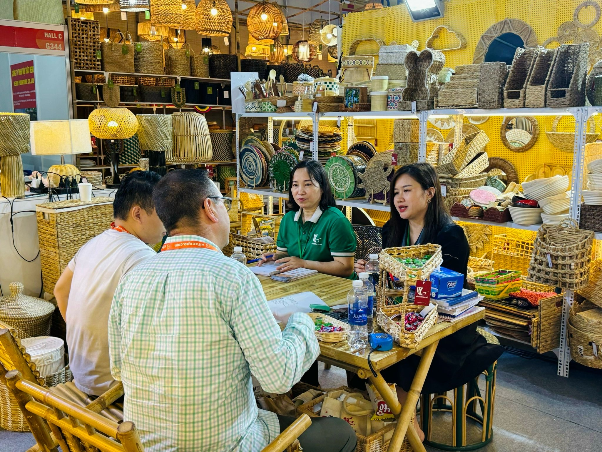 Viettimecraft with international partners