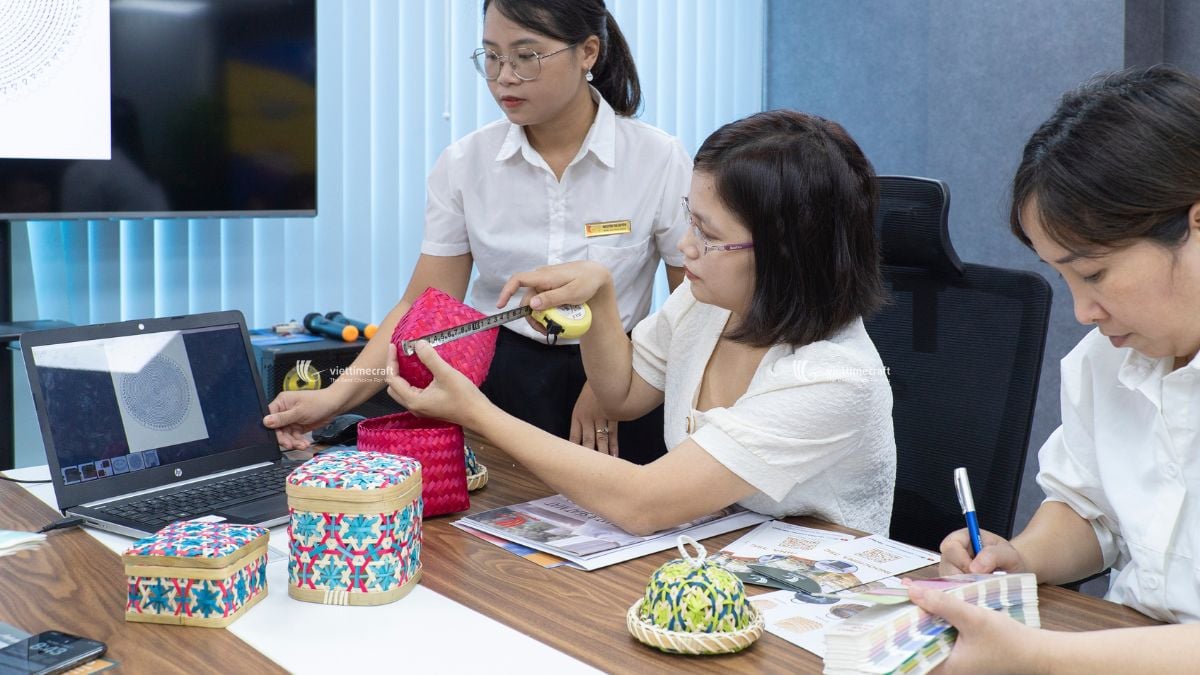 R&D team Viettimecraft Manufacturer